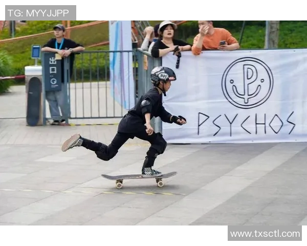 深圳滑板队的灵活性揭秘：滑板文化与运动精神的完美结合