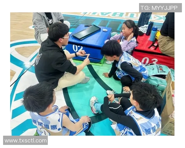 亚运会精彩回顾:西安排球队展现卓越团队协作精神与默契配合 亚运会精彩回顾:西安排球队展现卓越团队协作精神与默契配合