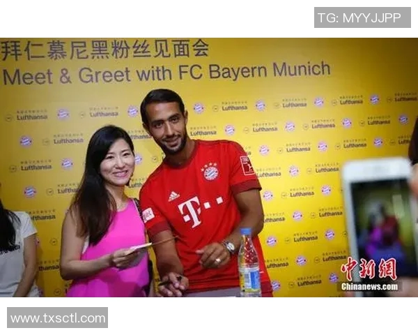 与足球明星亲密合影的创意模板分享，记录下难忘瞬间的最佳选择